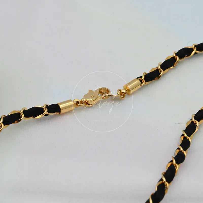 Chanel Perfume Eau De Parum No.5 24K Plated Necklace, clasp with interlocking chain links and cylindrical end caps detail