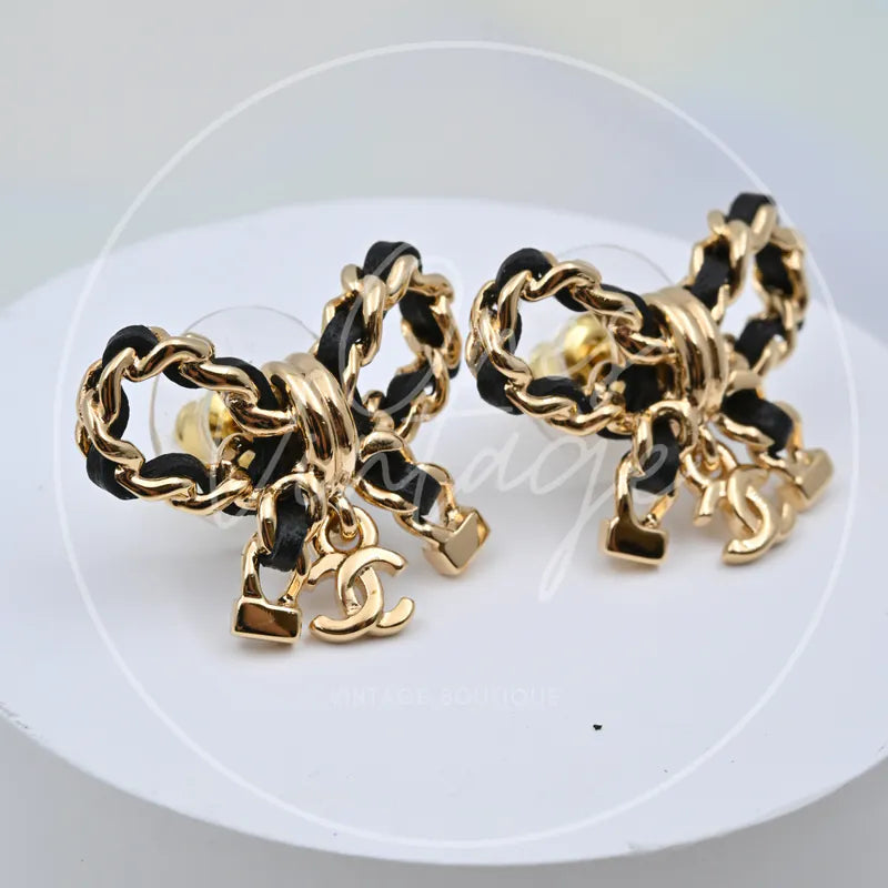 Chanel Classic Chain Ribbon with CC Mark Pendant Stud Earrings in 18K gold-plated alloy metal and lambskin, front view
