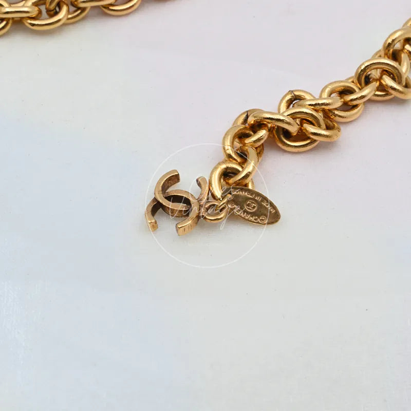 Chanel Vintage CC Mark Belt Waist Chain, interlocking chain links and clasp hardware detail