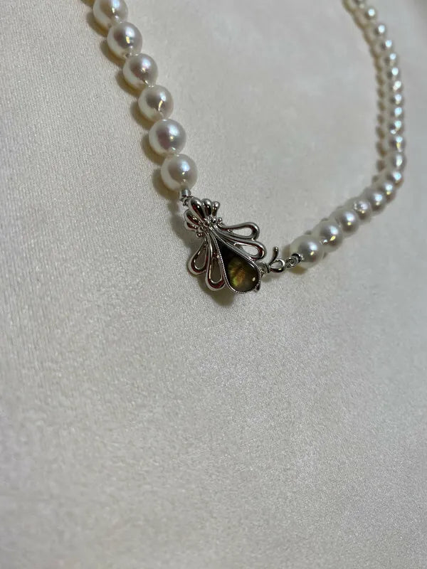 Akoya Pearl 3mm Necklace, ornate looped clasp and pearl strand connection detail