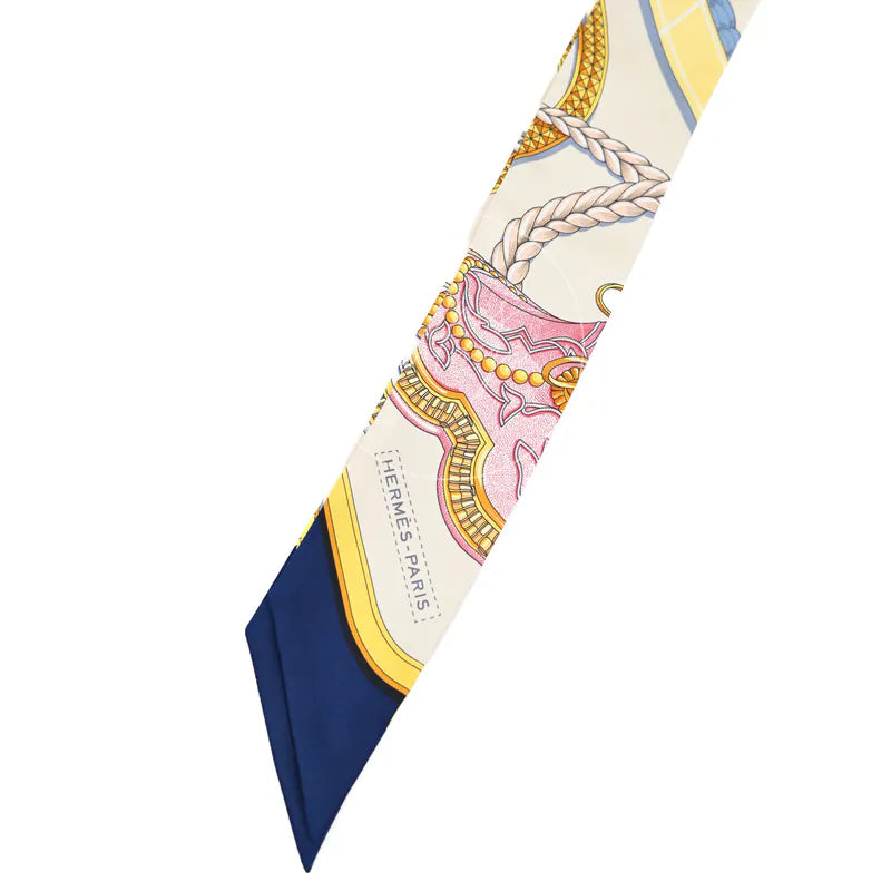 Hermès Grand Apparat Twilly in multicolour silk 100%, featuring printed equestrian motif and contrasting border, front view