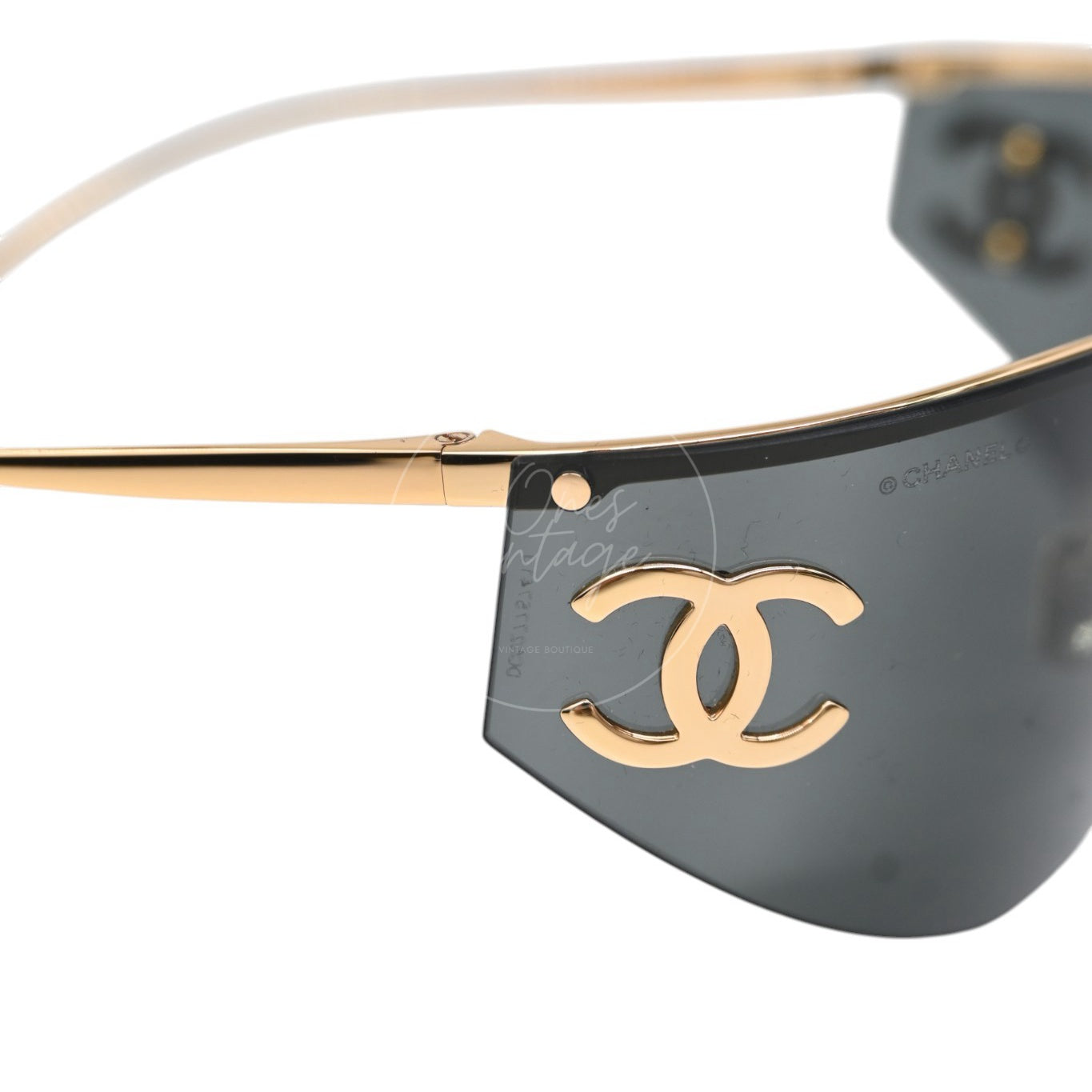 Chanel Black Sunglasses 26M Gold-Tone Metal Frame