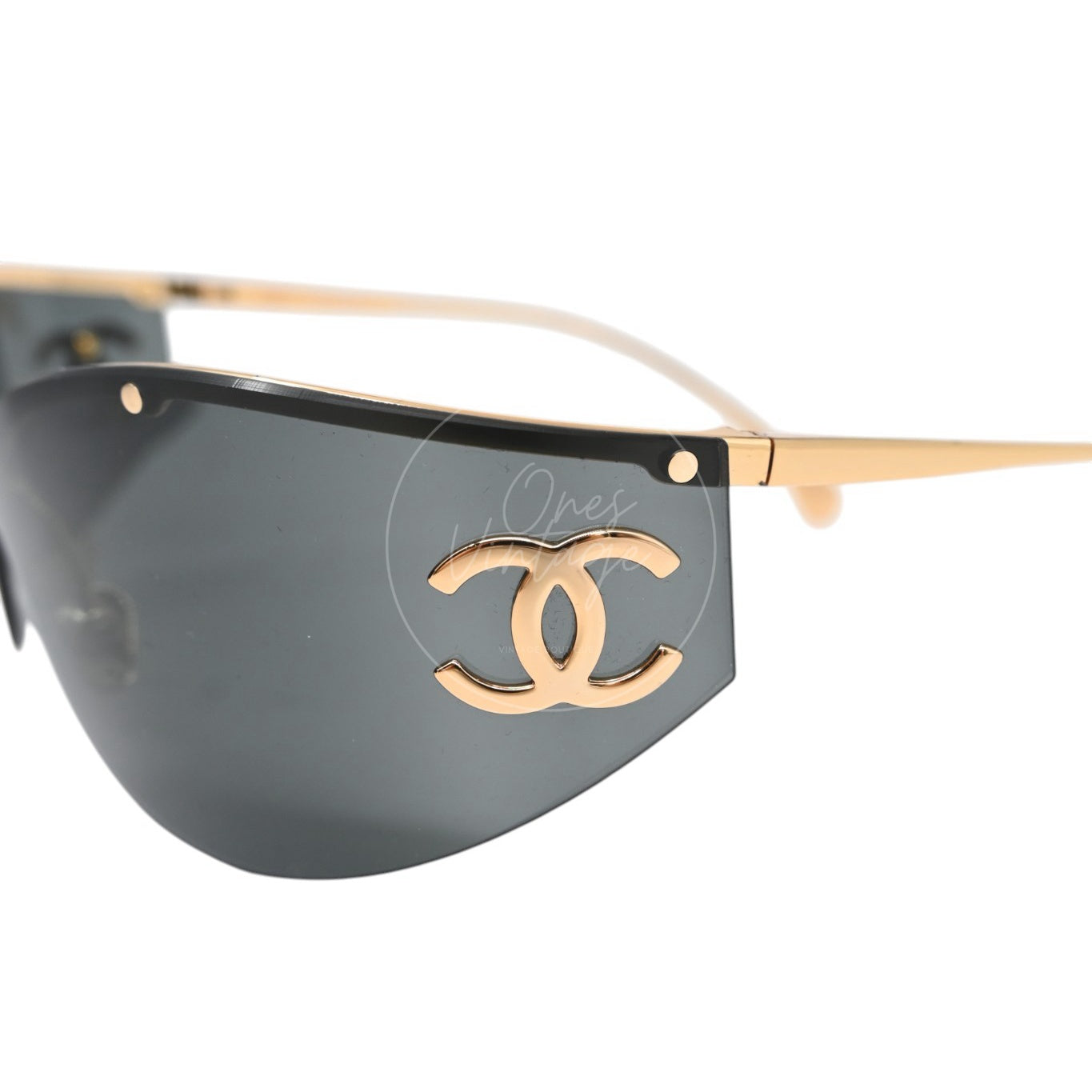 Chanel Black Sunglasses 26M Gold-Tone Metal Frame