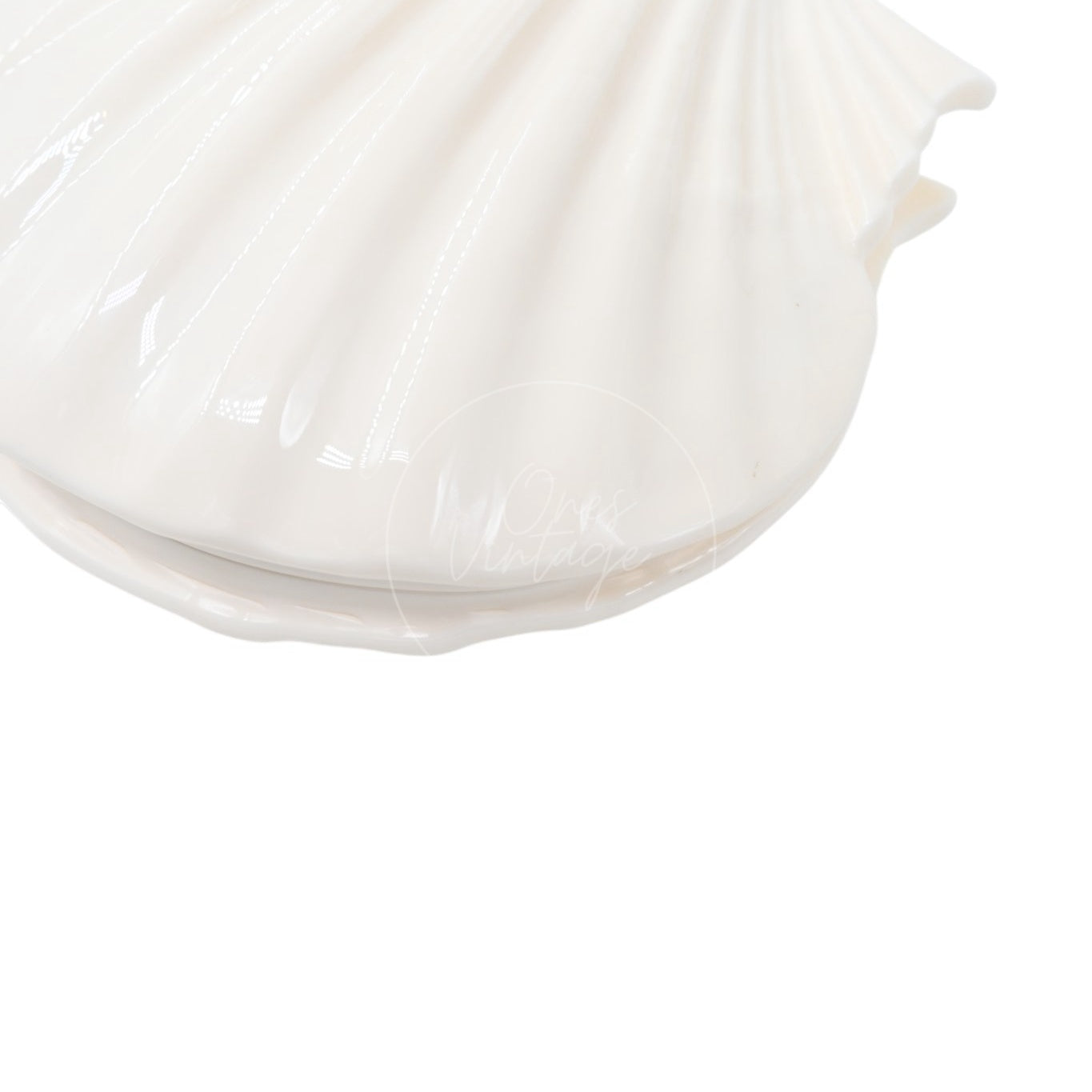 Chanel Plexiglass Evening On The Beach Shell GHW Cream White