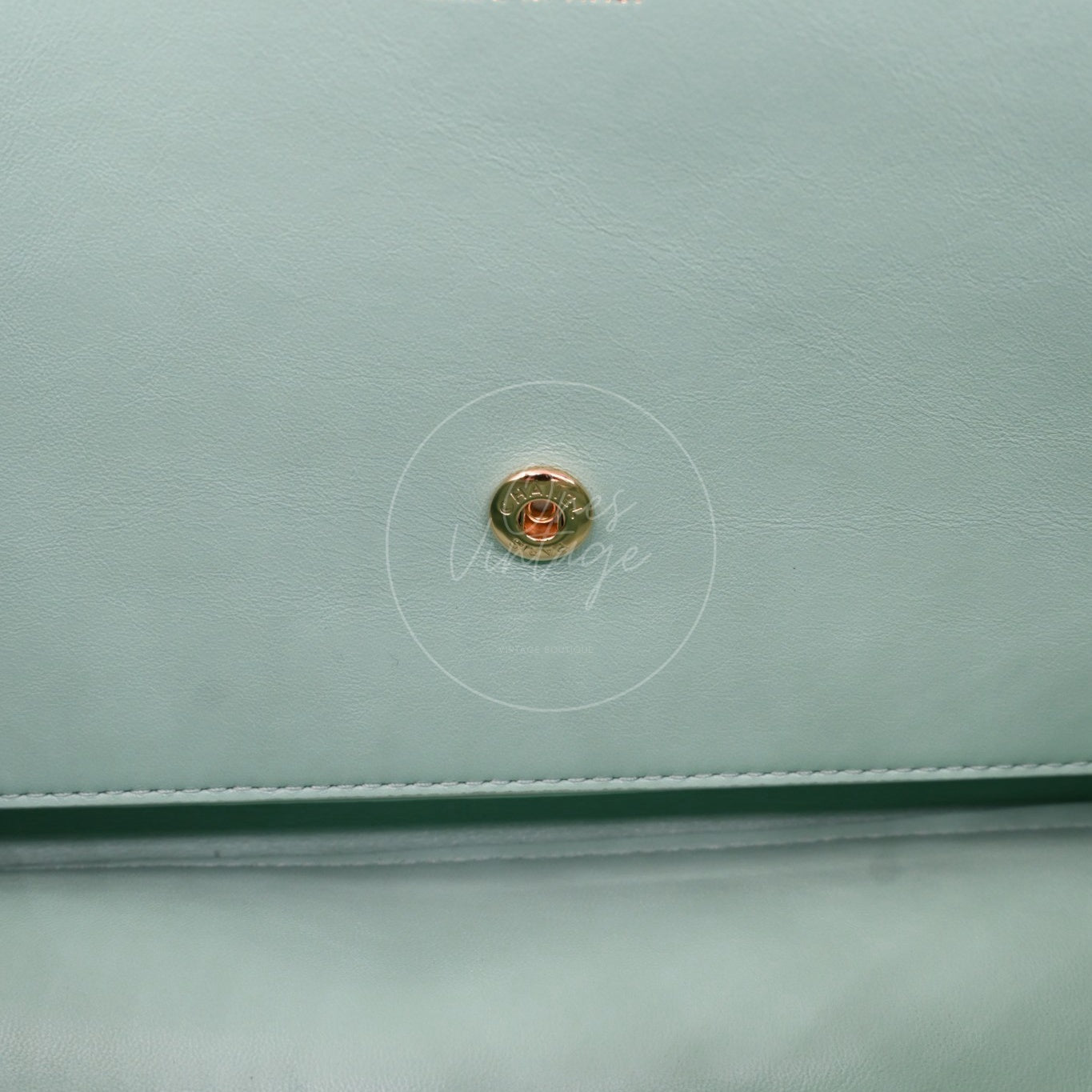 Chanel Green Suede Maxi 32cm GHW Sereis HT