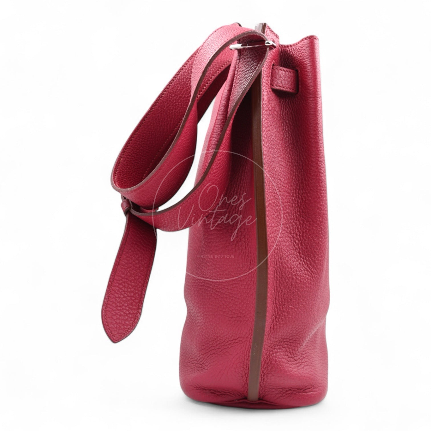 Hermes So Kelly 22 Red GHW Square O