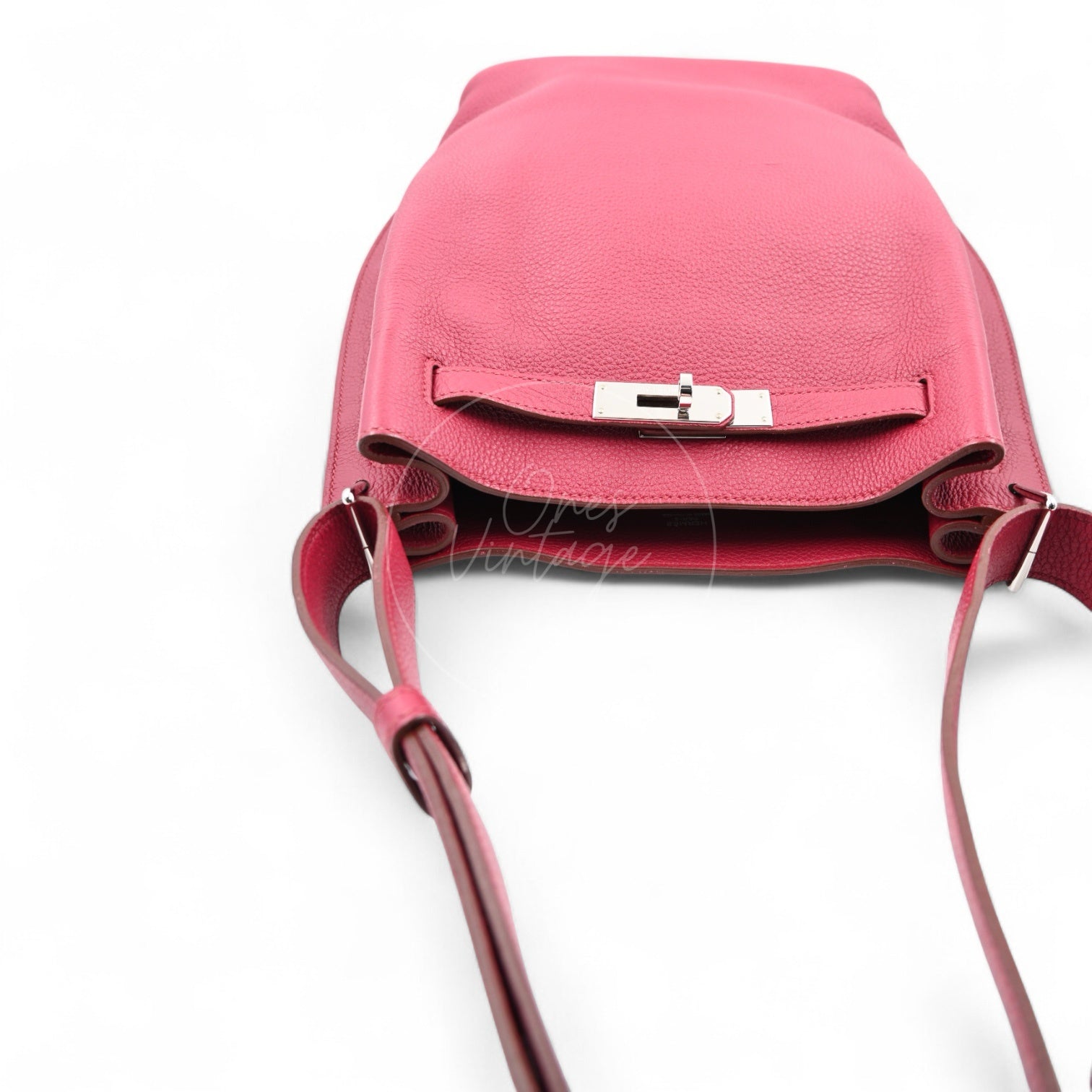 Hermes So Kelly 22 Red GHW Square O