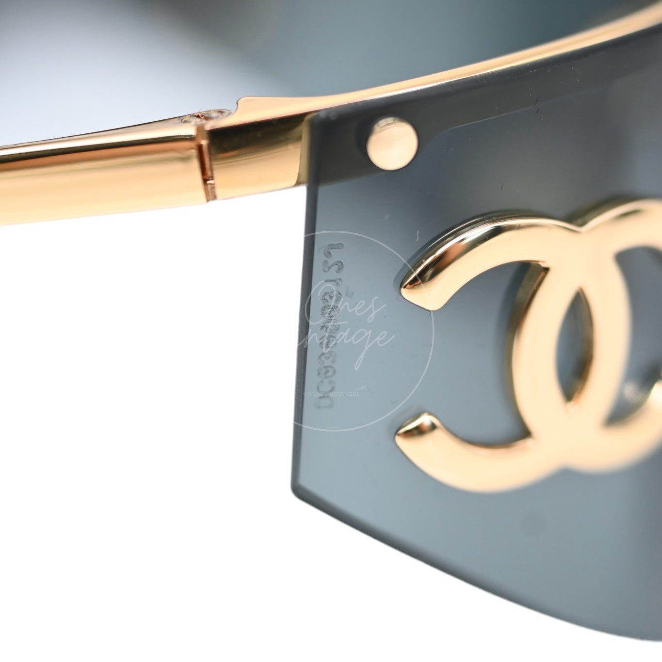 Chanel Sunglasses Gold-Tone Metal Frame Black Gold 26M