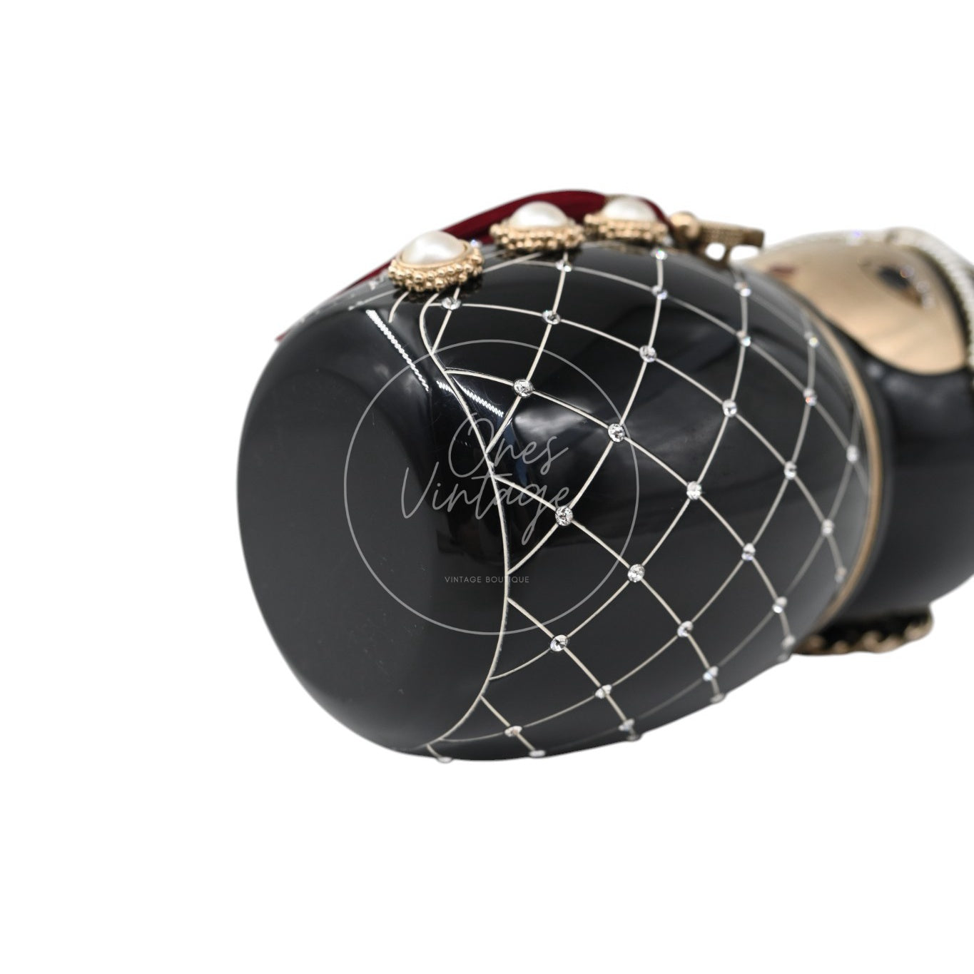 Chanel Paris-Bombay Métiers d'Art Matryoshka Doll Minaudière Black Resin GHW Black & Gold Series 16