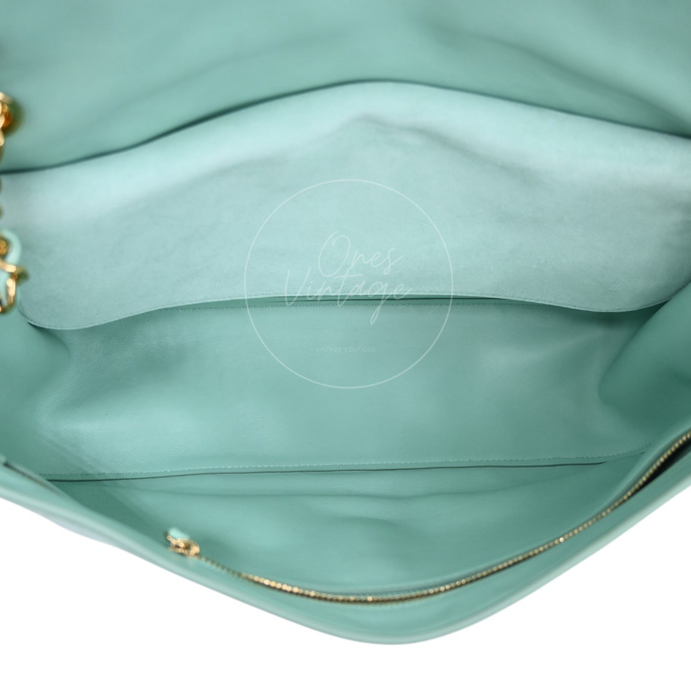 Chanel Green Suede Maxi 32cm GHW Sereis UE