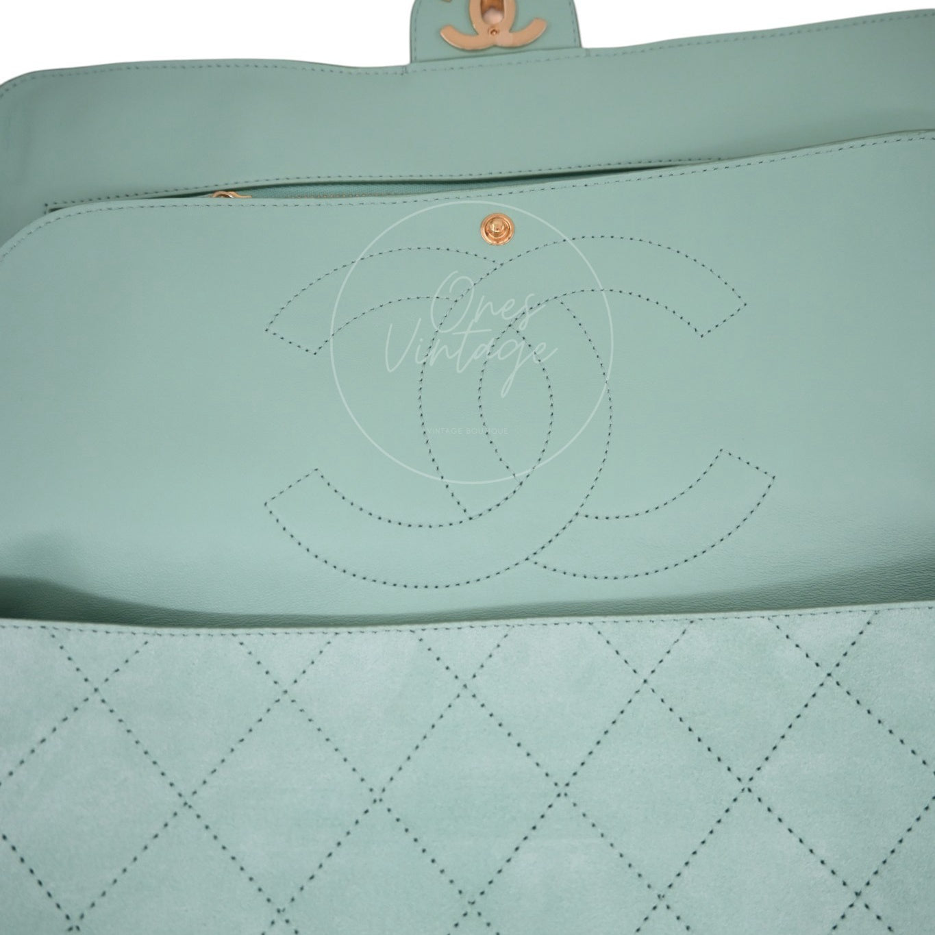 Chanel Green Suede Maxi 32cm GHW Sereis UE
