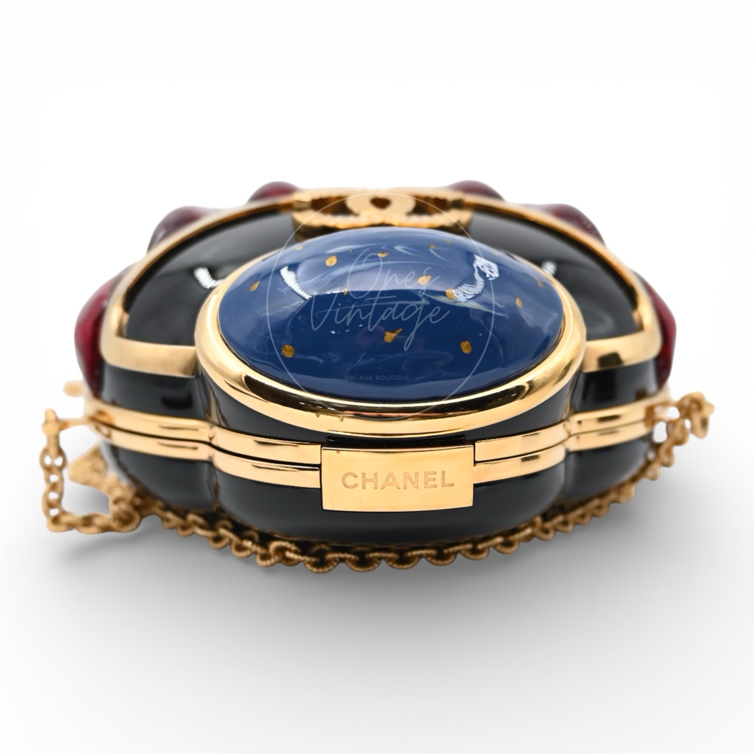 Chanel Egypt Scarab Bag Evening Clutch Bag from Chanel's 2019 Métiers d'Art collection GHW Multicolour Series 27