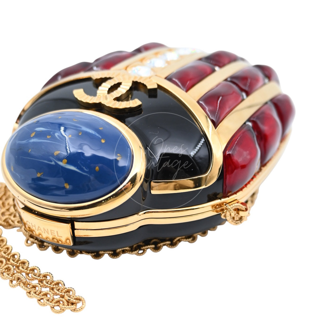 Chanel Egypt Scarab Bag Evening Clutch Bag from Chanel's 2019 Métiers d'Art collection GHW Multicolour Series 27