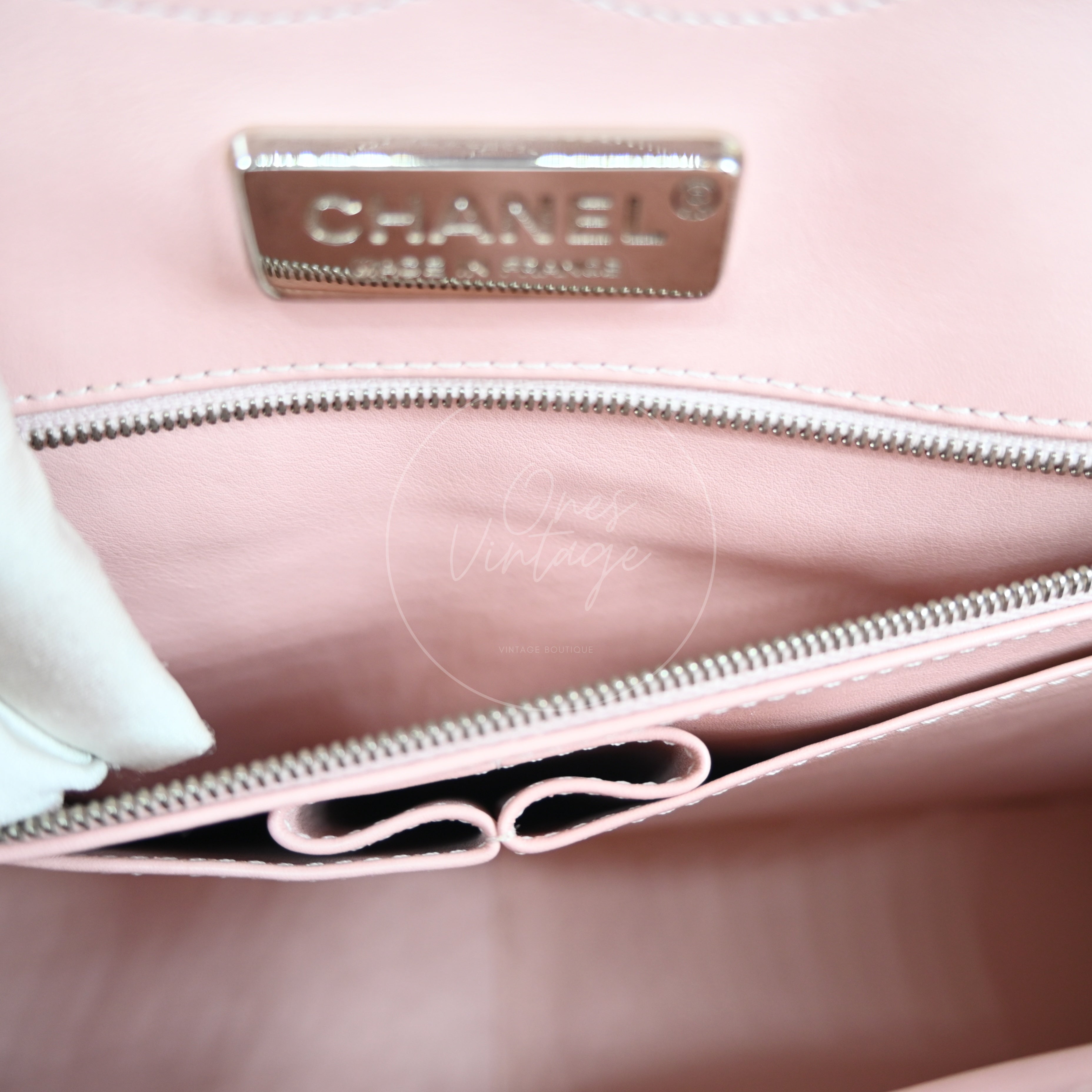 Chanel Classic Jumbo Flap Bag Alligator Pink SHW Series 17