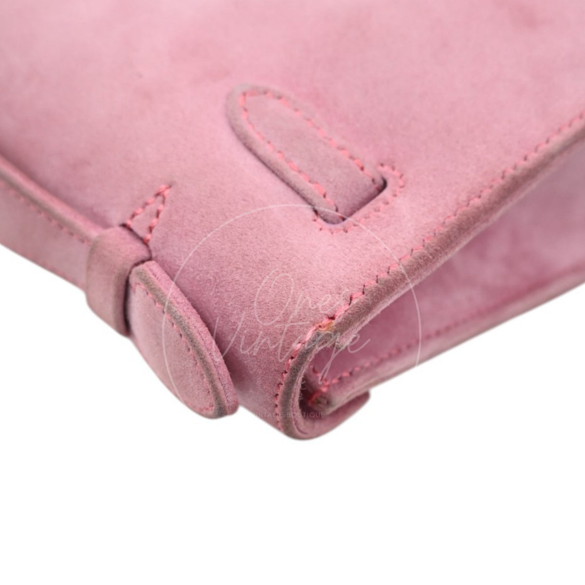 Hermès Kelly Pochette Veau Doblis in pink suede, reinforced corner and folded gusset construction detail