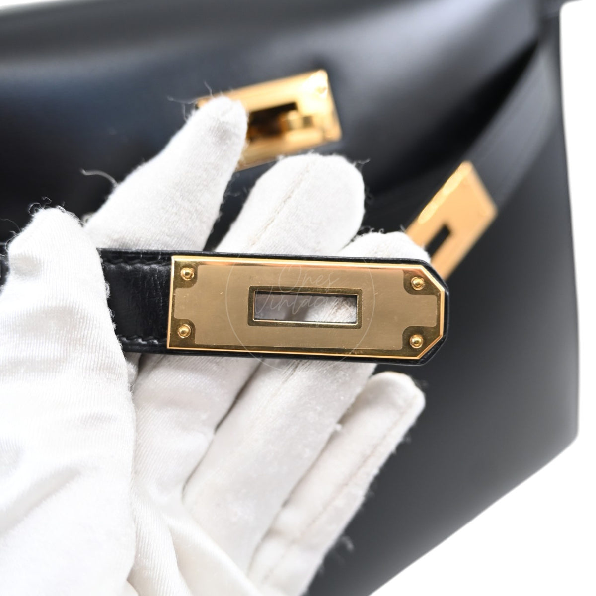 Hermes Kelly 28 Box Leather Handbag GHW Black Circle R