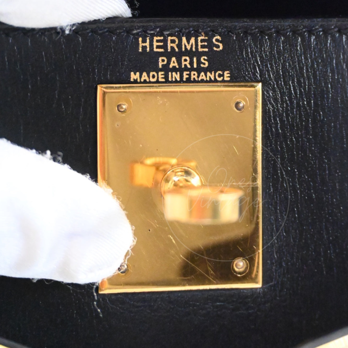 Hermes Kelly 28 Box GHW Black Circle Z