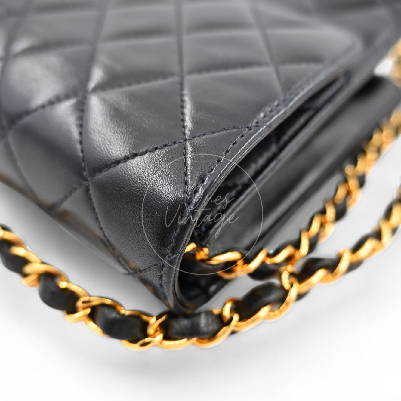Chanel Vintage Matelasse Lambskin Single Flap Bag GHW Black Series 4