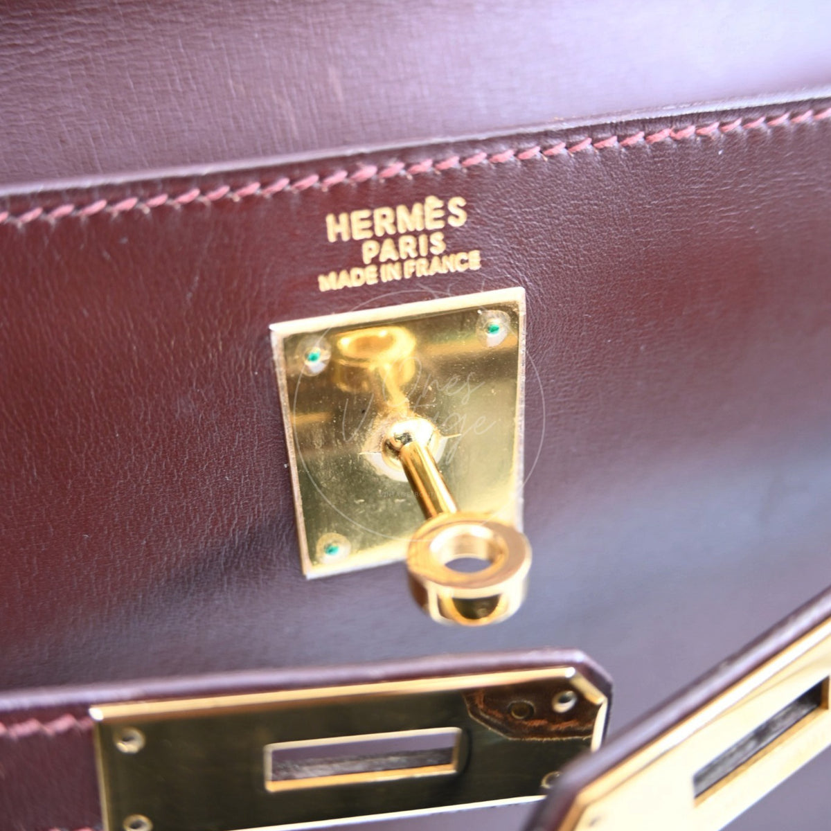 Hermès Kelly 32 Box Calfskin Leather GHW Brown Square E