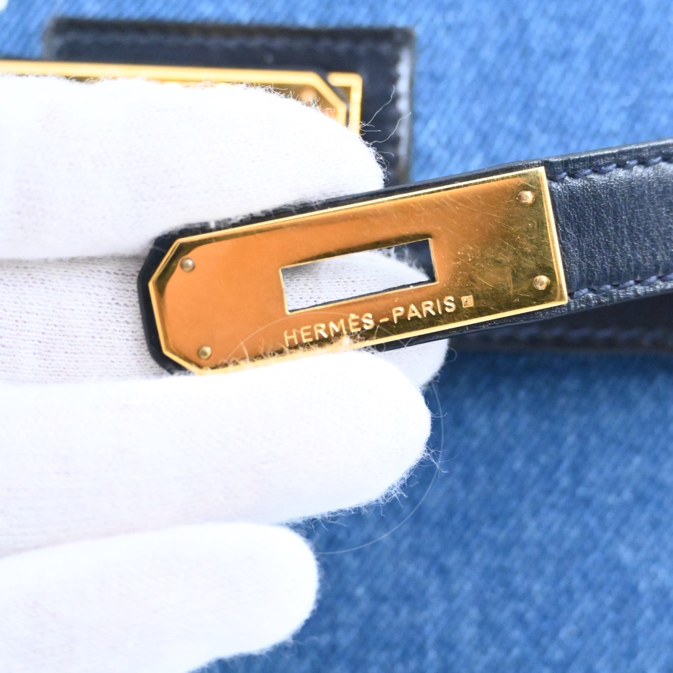 Hermes Kelly 28 Box Denim Jean GHW Navy Circle U