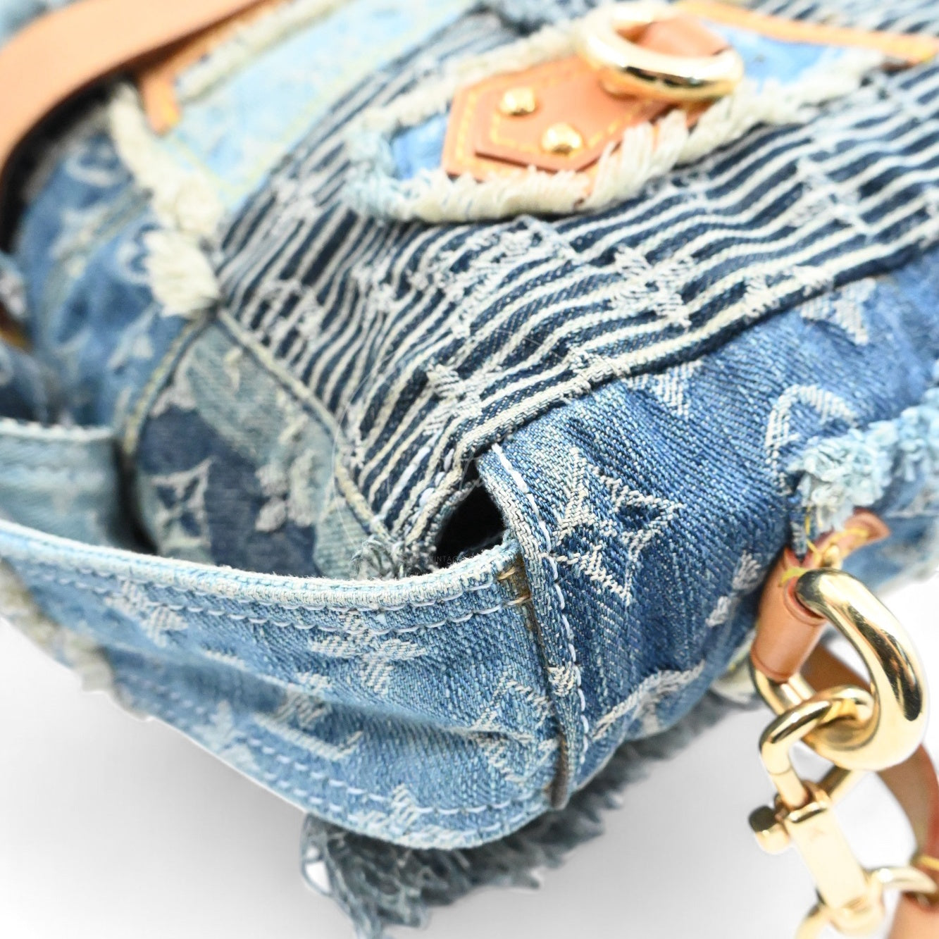 Louis Vuitton Posty Patchwork Shoulder Bag M95374 GHW Monogram Denim 2007