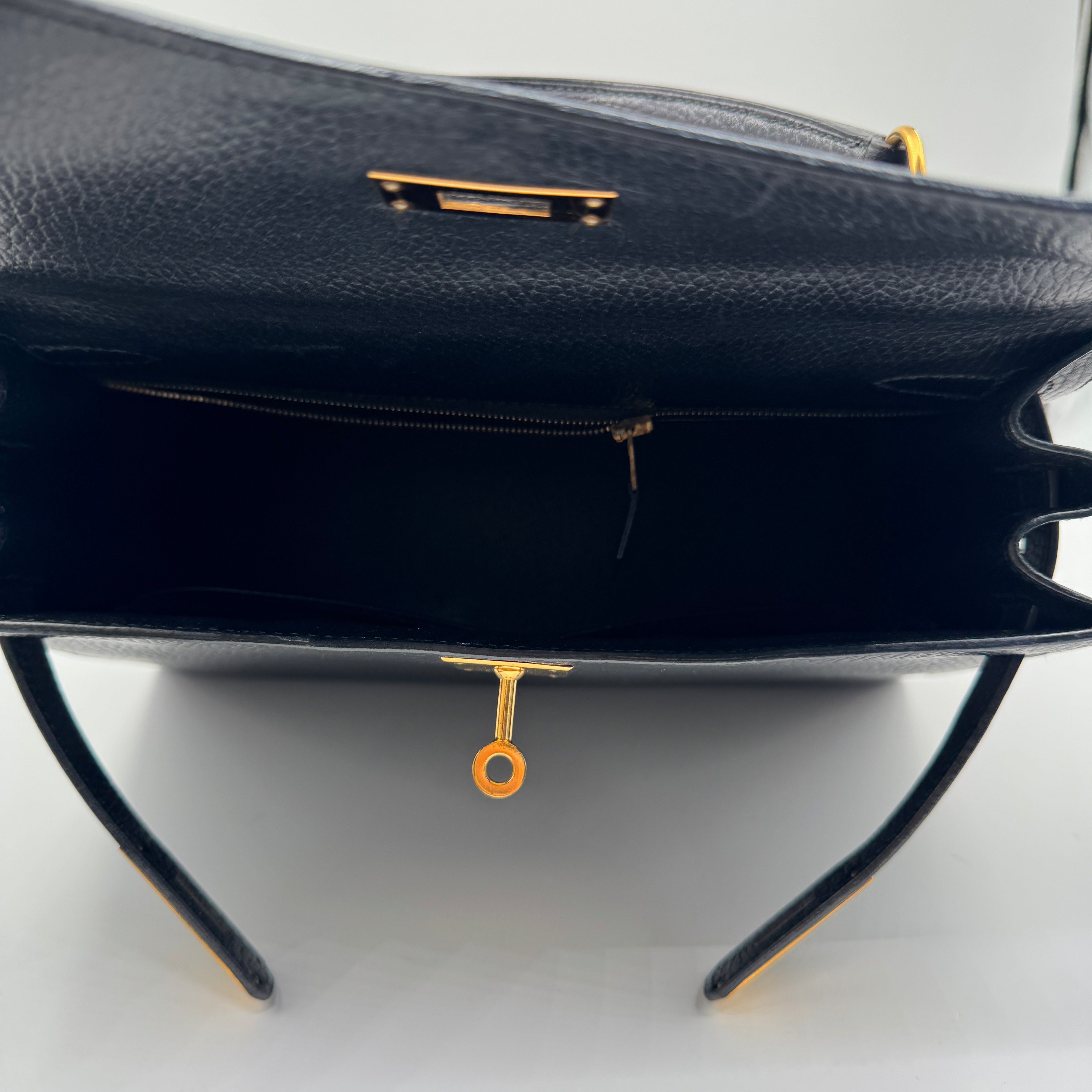 [Pre-owned Hermes Kelly 28 K28 Black Ardennes Stamp Square C handbag