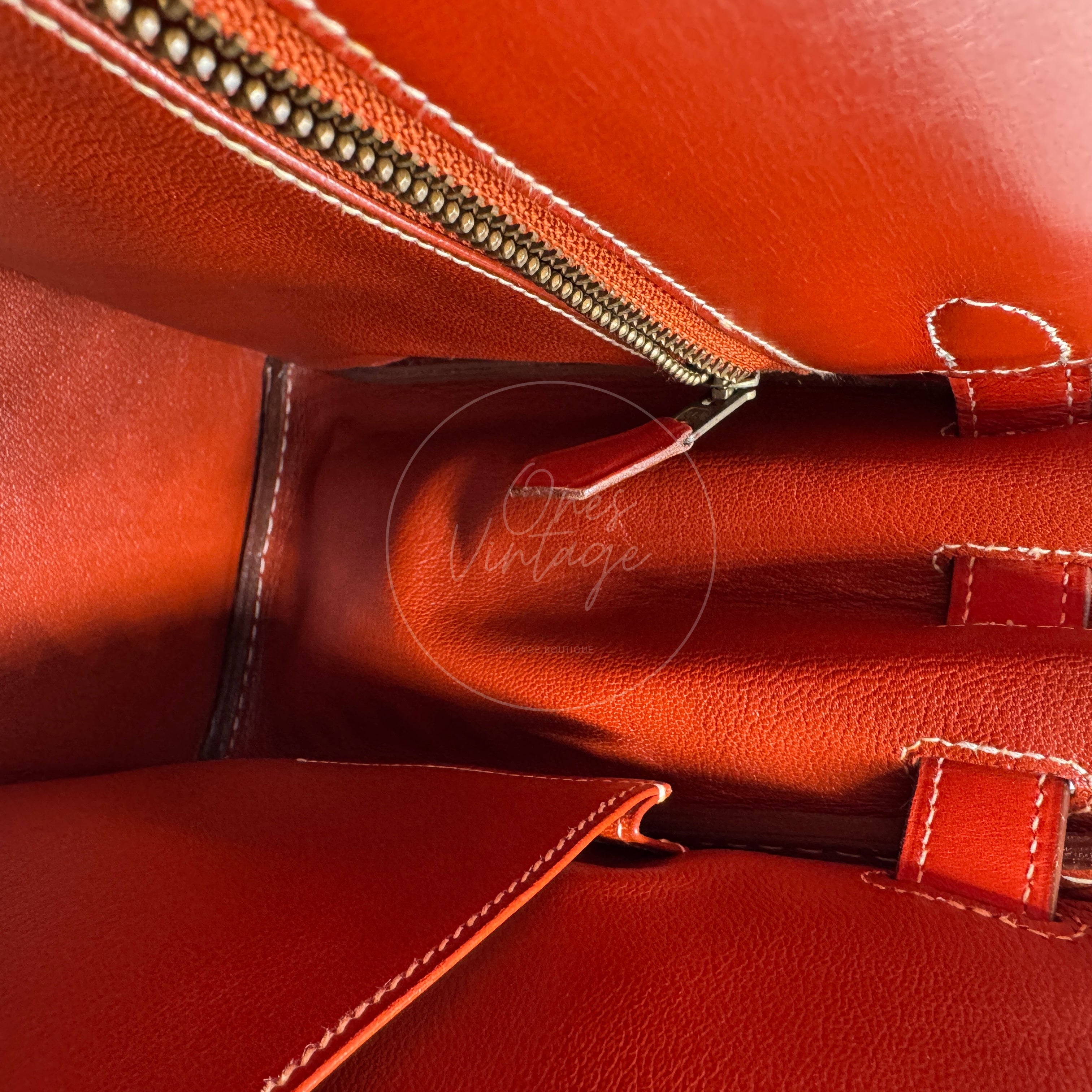 Hermes Kelly 28 Box Leather Handbag GHW Brique Circle W