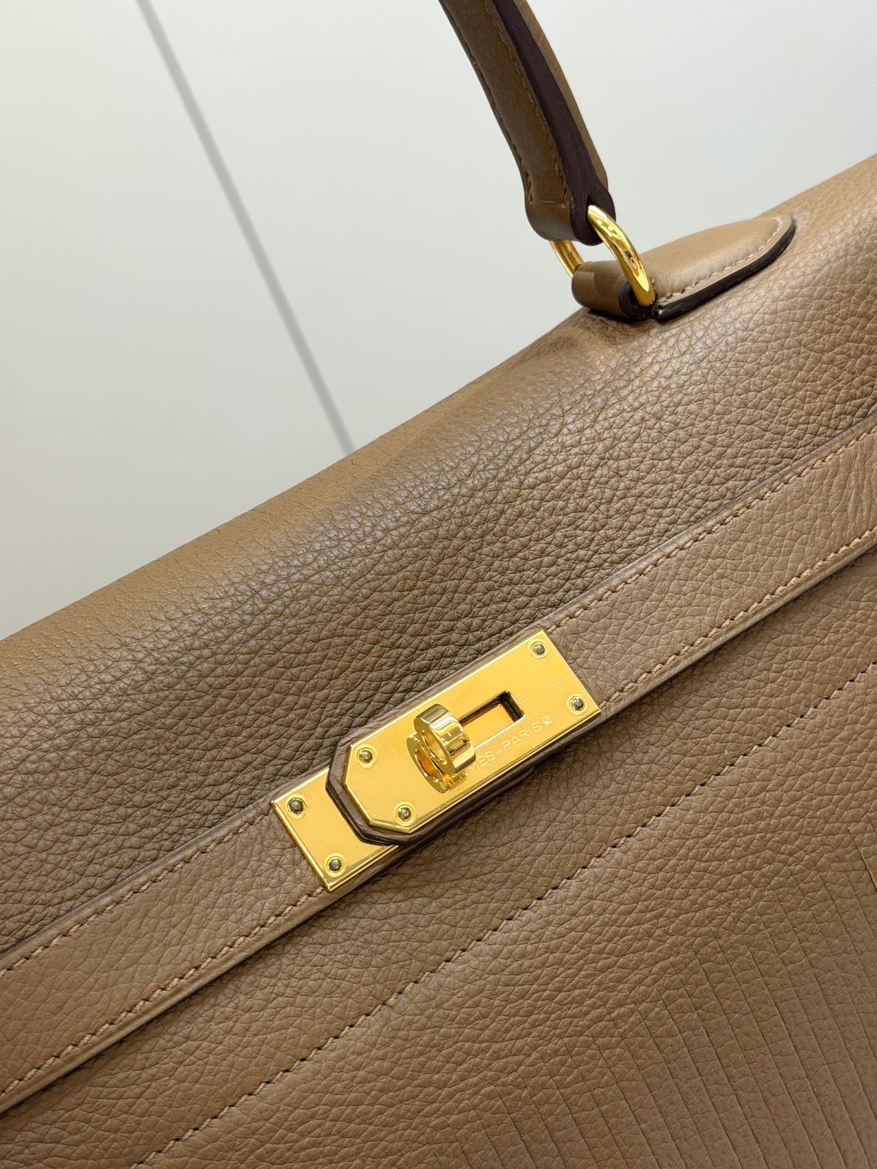 Hermes Kelly shoulder fringe Milk Tea