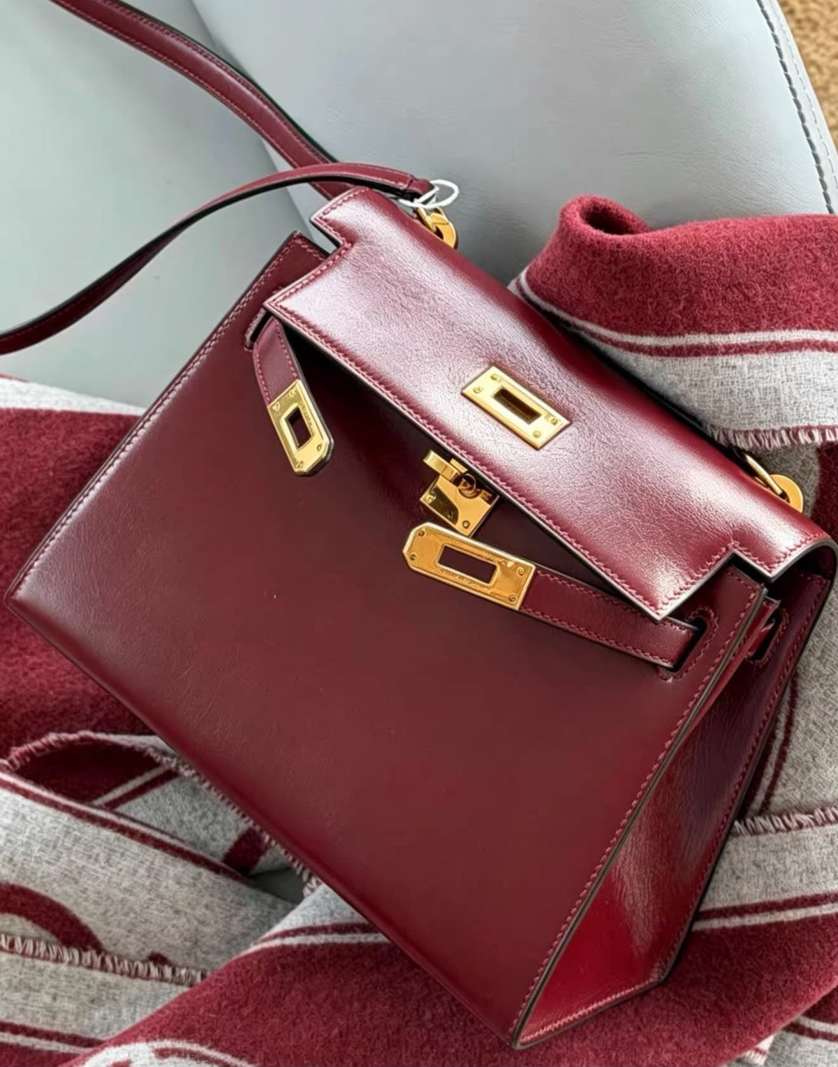 Hermès Mini Kelly 20 Burgundy GHW Circle Q