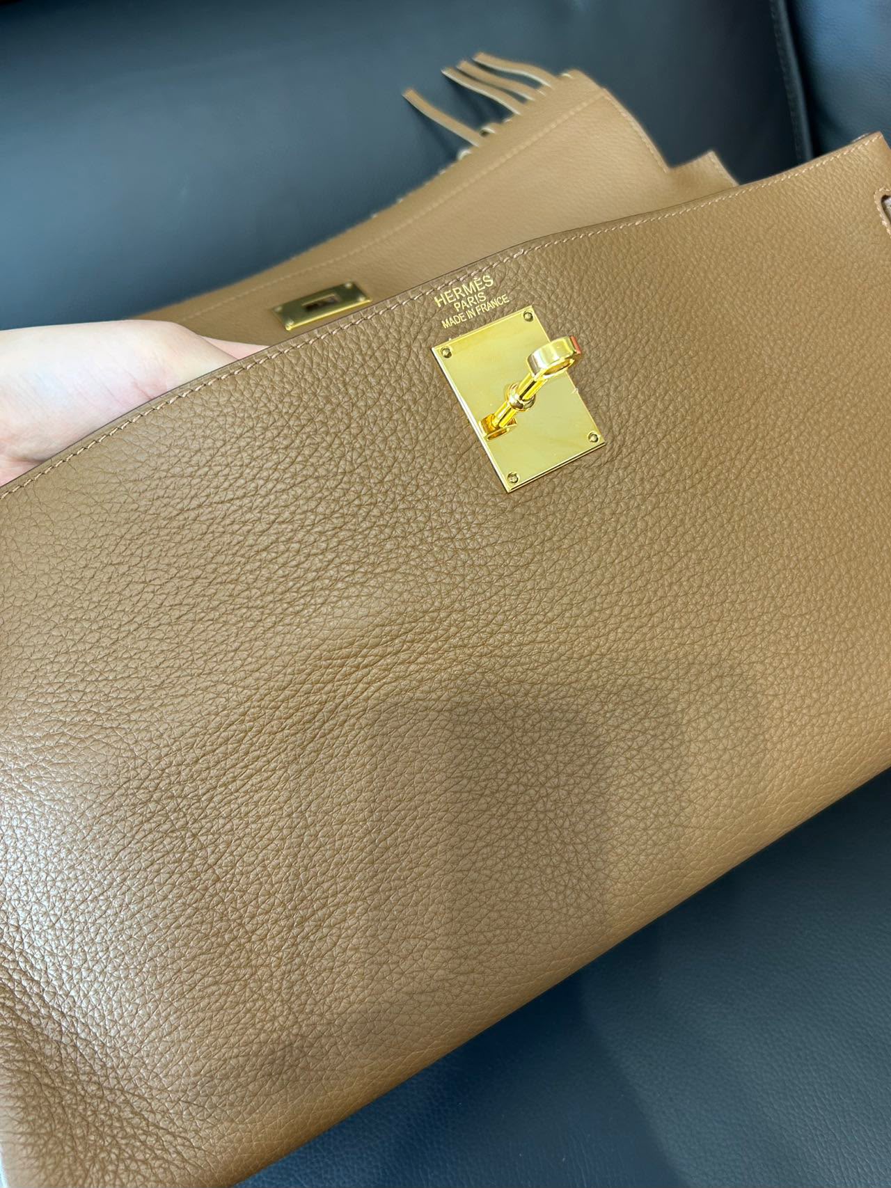 Hermes Kelly shoulder fringe Milk Tea