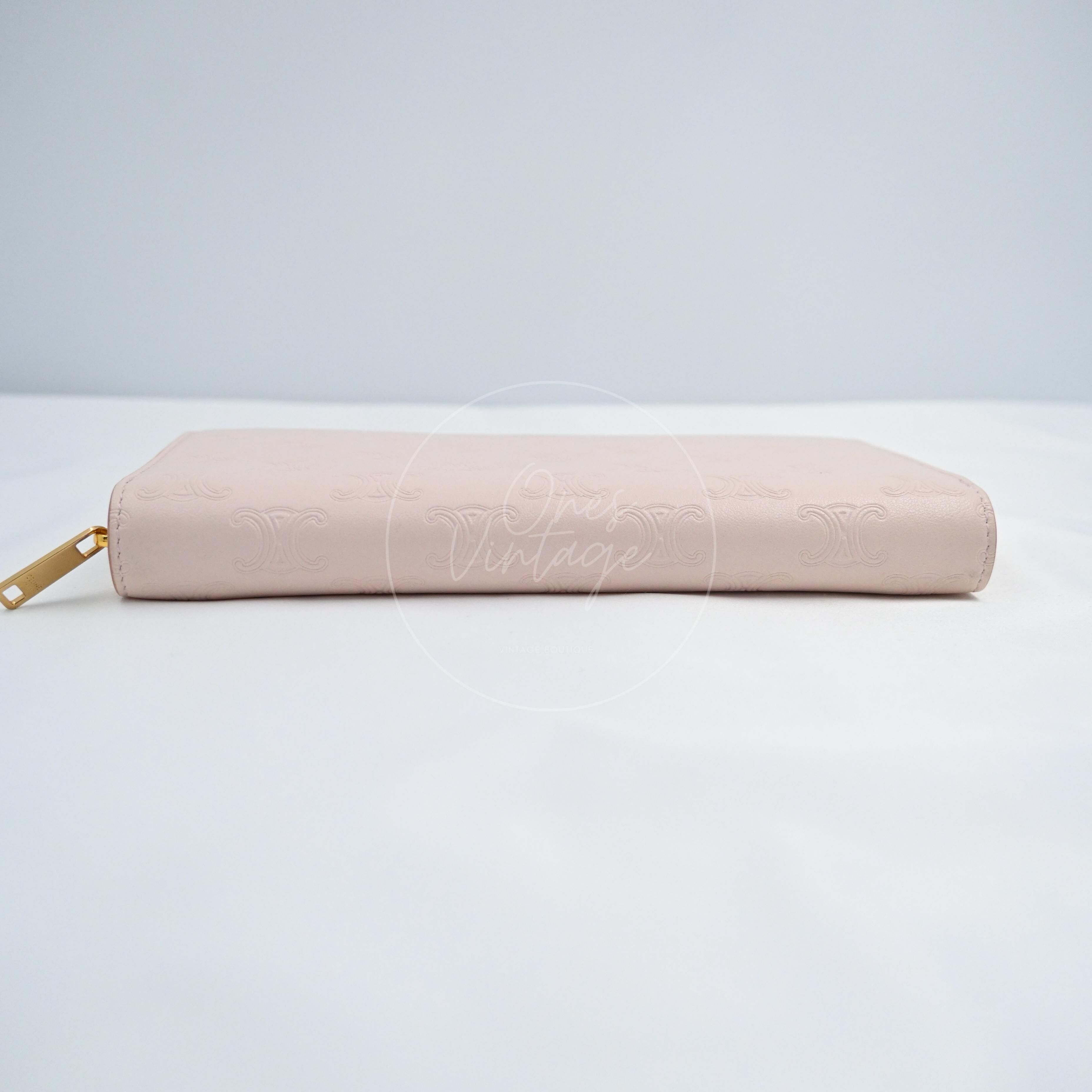 [Pre-owned] Celine Triomphe Embossed Pink Calfskin Zippy Long Wallet