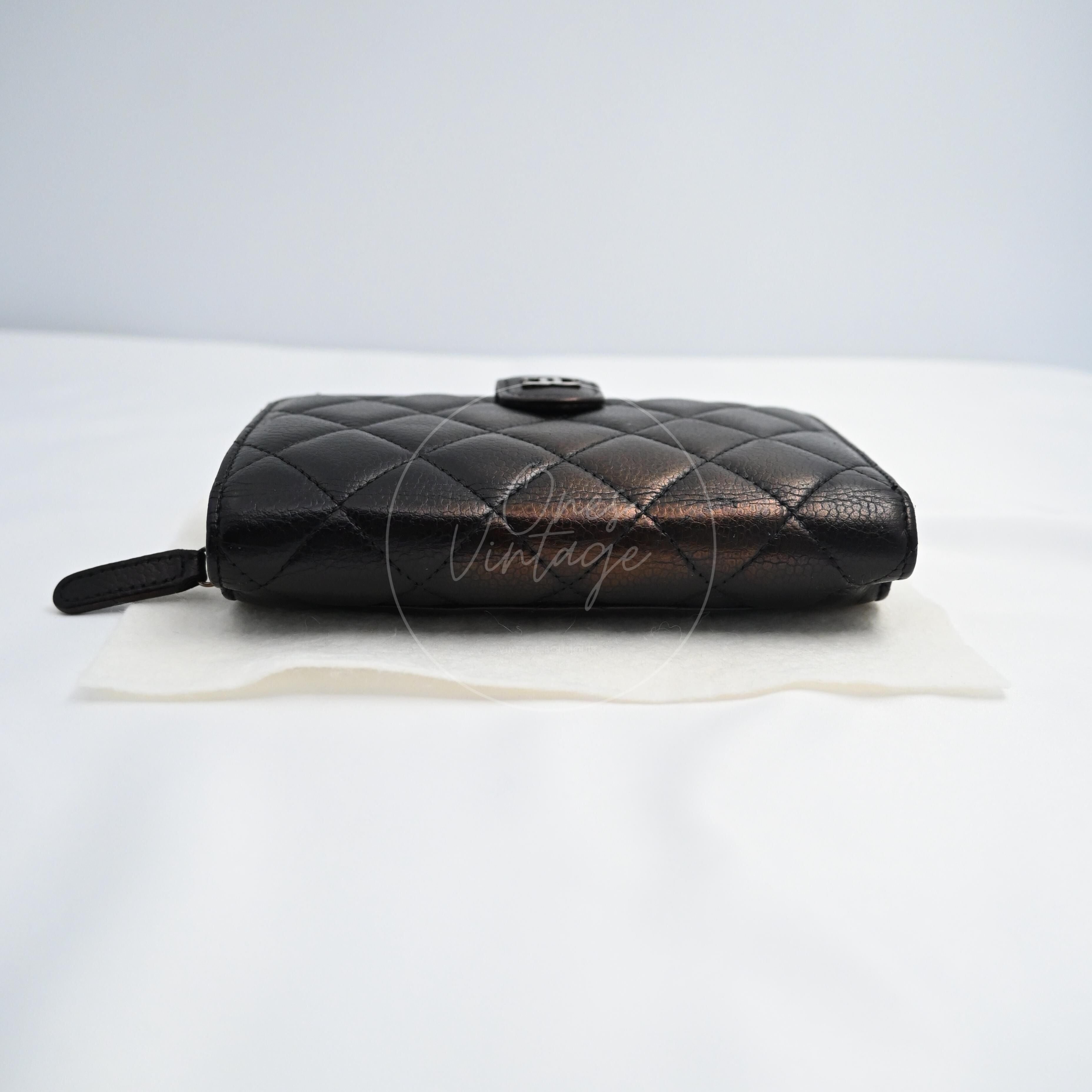 [Pre-owned] Chanel Bifold Medium Caviar Wallet With PHW