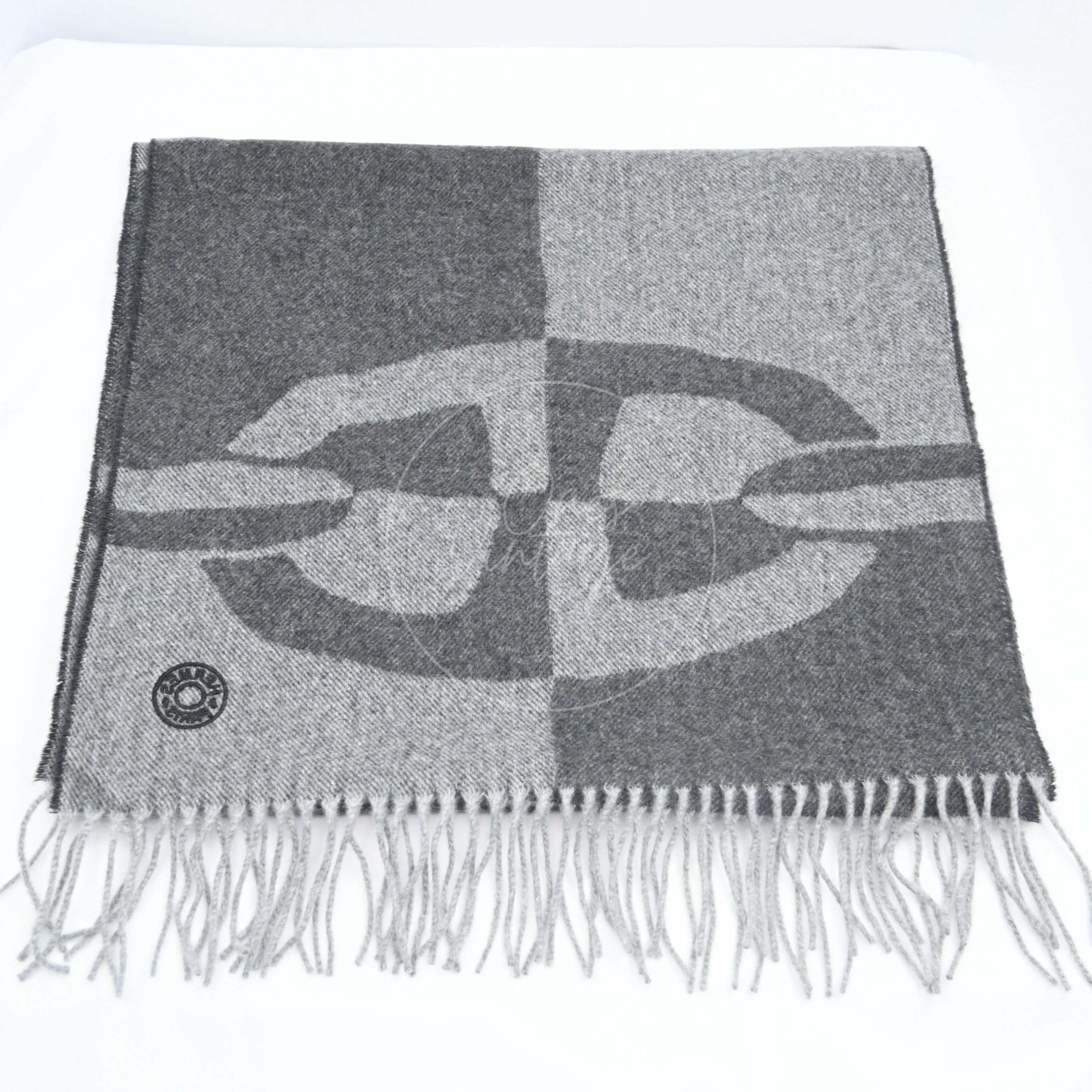[Brand New]Hermes Men's Chaine d'Ancre Optique Grey Muffler