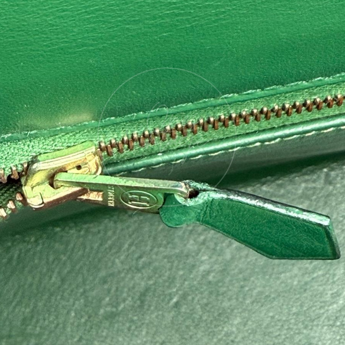 [Pre-owned] Hermes Kelly 28 Dark Green  GHW Stamp Square B