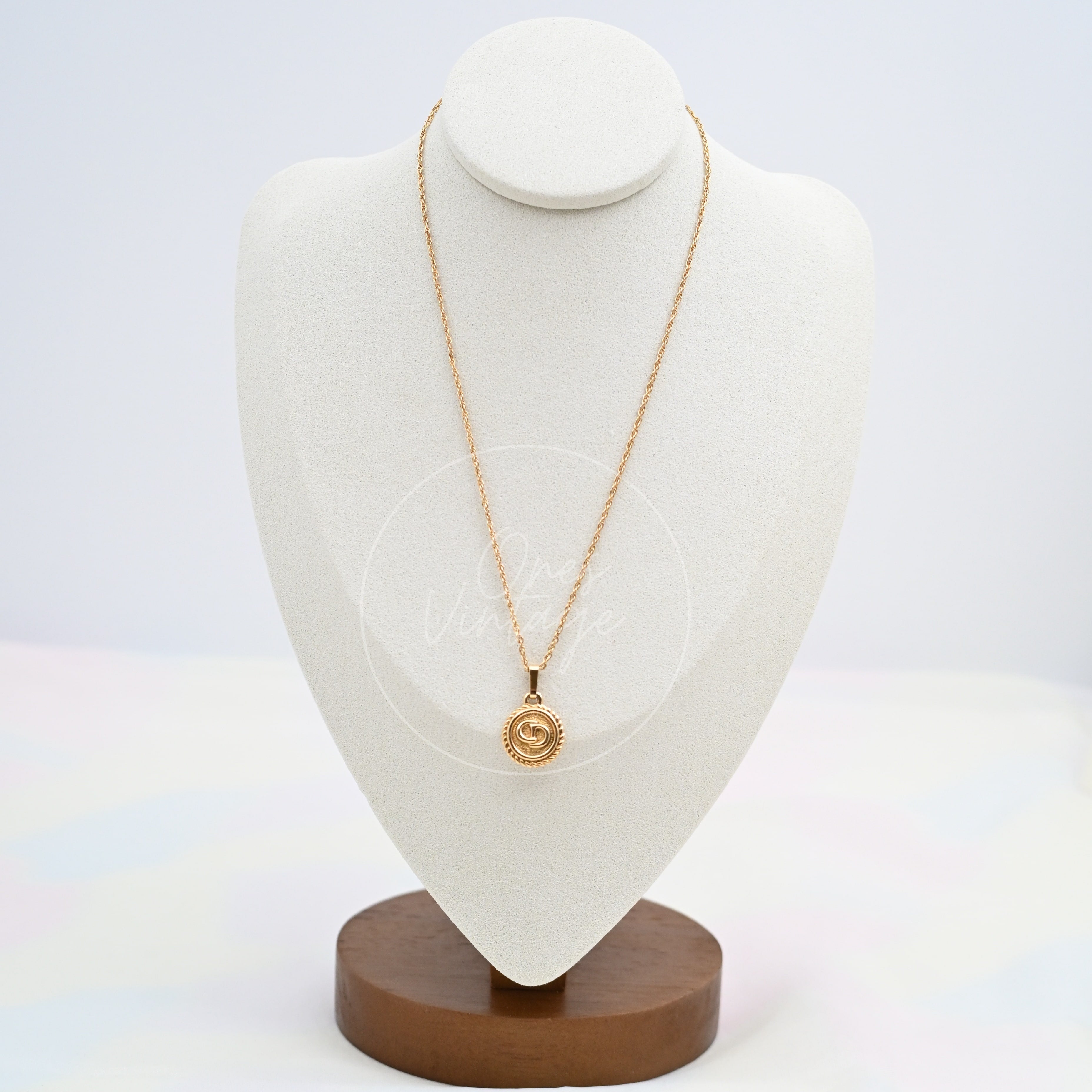 [Pre-owned] Dior Vintage Circle CD Logo Gold Necklace