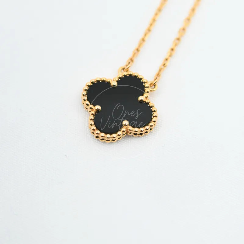 [Pre-owned] Van Cleef & Arpels Vintage Alhambra Necklace 18K Yellow Gold Onyx VCARA45800