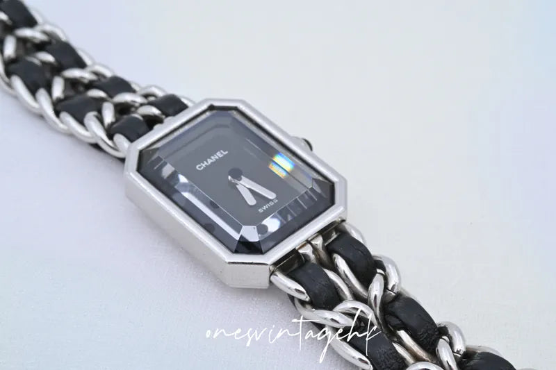 [Pre-owned] Chanel Premiere Watch Silver (M) 72*04