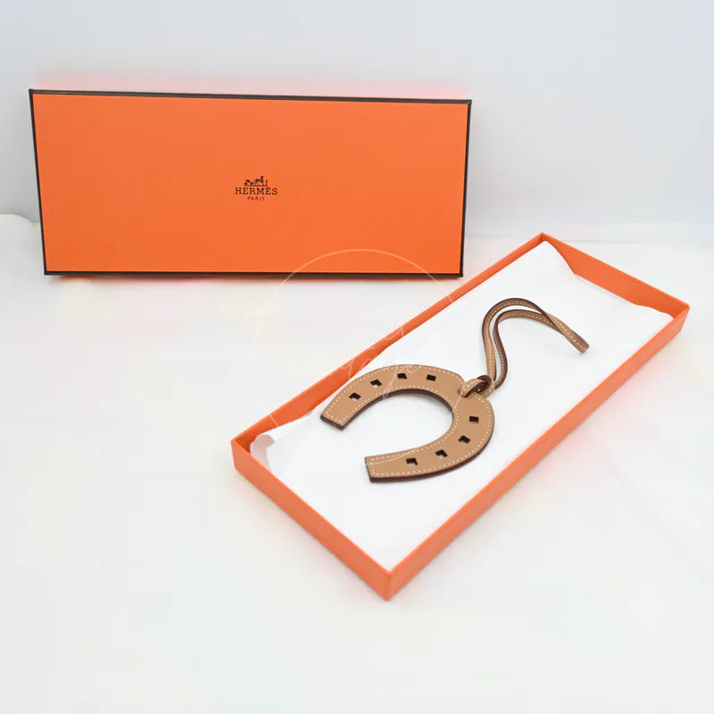 [Brand new] Hermes Leather Horseshoe Bag Charm