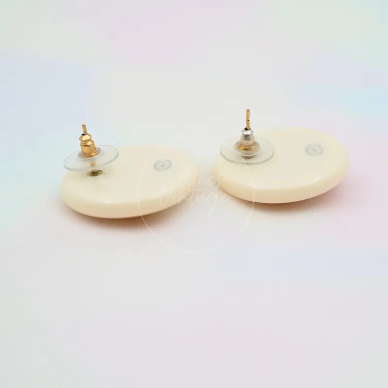 [Pre-owned] Chanel White Gold Plated Stud Fashion Earrings