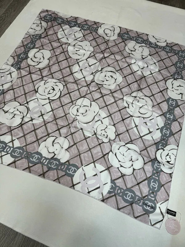 [Pre-owned] Chanel Scarf 粉紅菱格