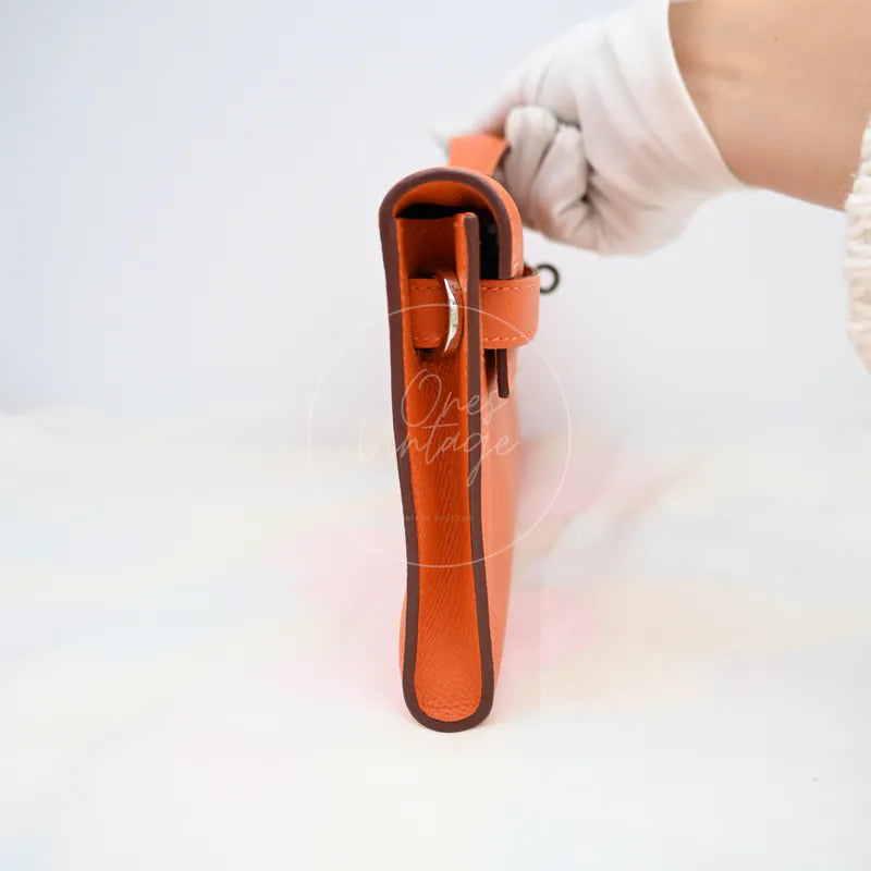 [Pre-owned] Hermes Kelly Cut Clutch Orange Epsom Stamp Square R