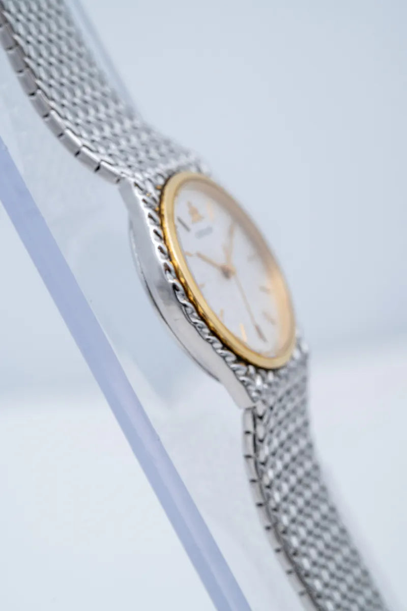 [Pre-owned] Credor 18K Gold Bezel Ladies Watch