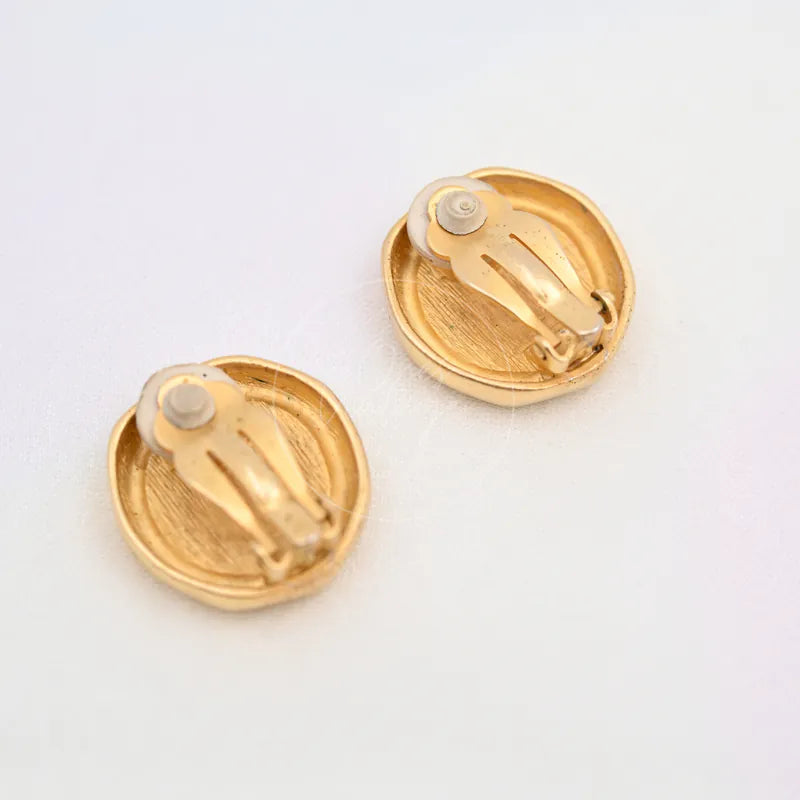 [Pre-owned] Givenchy Vintage Gold Circle Wax seal Stamp Earclips