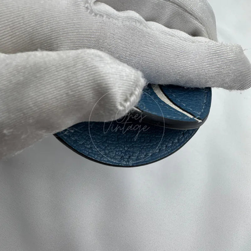 [Pre-owned] Hermes Basketball Blue & White Evercolor Key Ring Bag Charm
