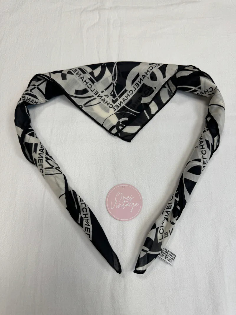 [Pre-owned] Chanel Scarf Petit Carre CC In Cotton And Silk