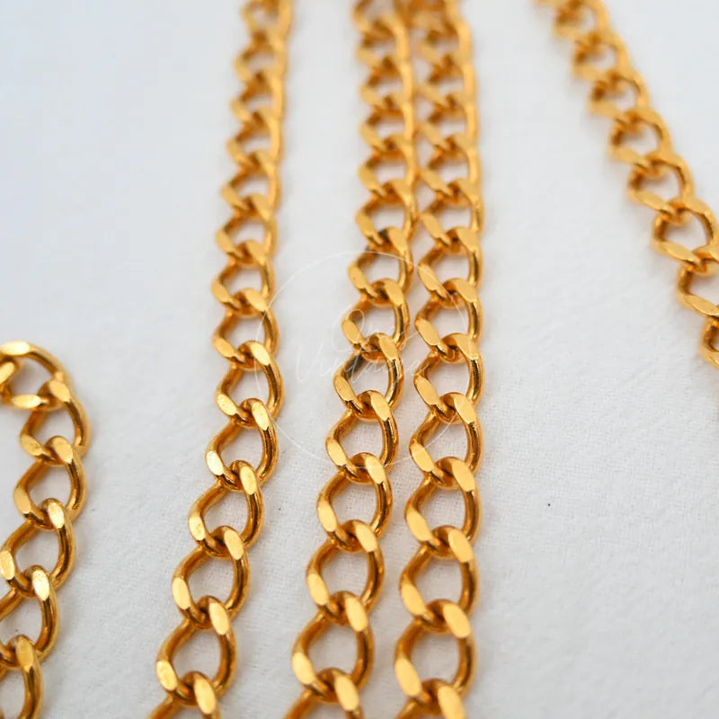 [Pre-owned] Chanel Chain CC Medallion Gold Belt