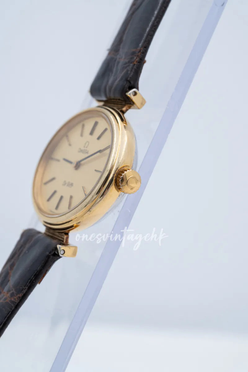 [Pre-owned] Omega De Ville Oval Watch
