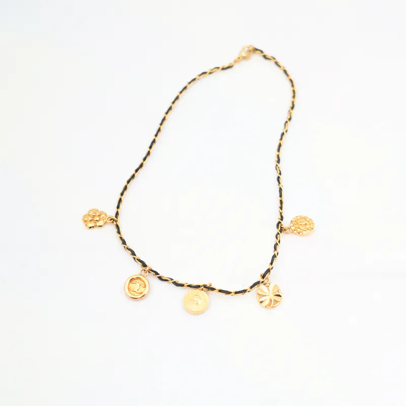 [Pre-owned] Chanel Vintage Medallions Gold Necklace