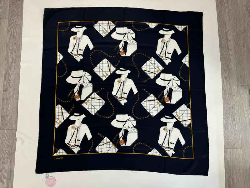 [Pre-owned] Chanel Silk Scarf