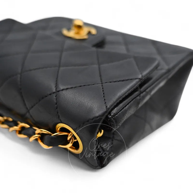 [Pre-owned] Chanel Vintage Black Lambskin Mini Square Single Flap Bag